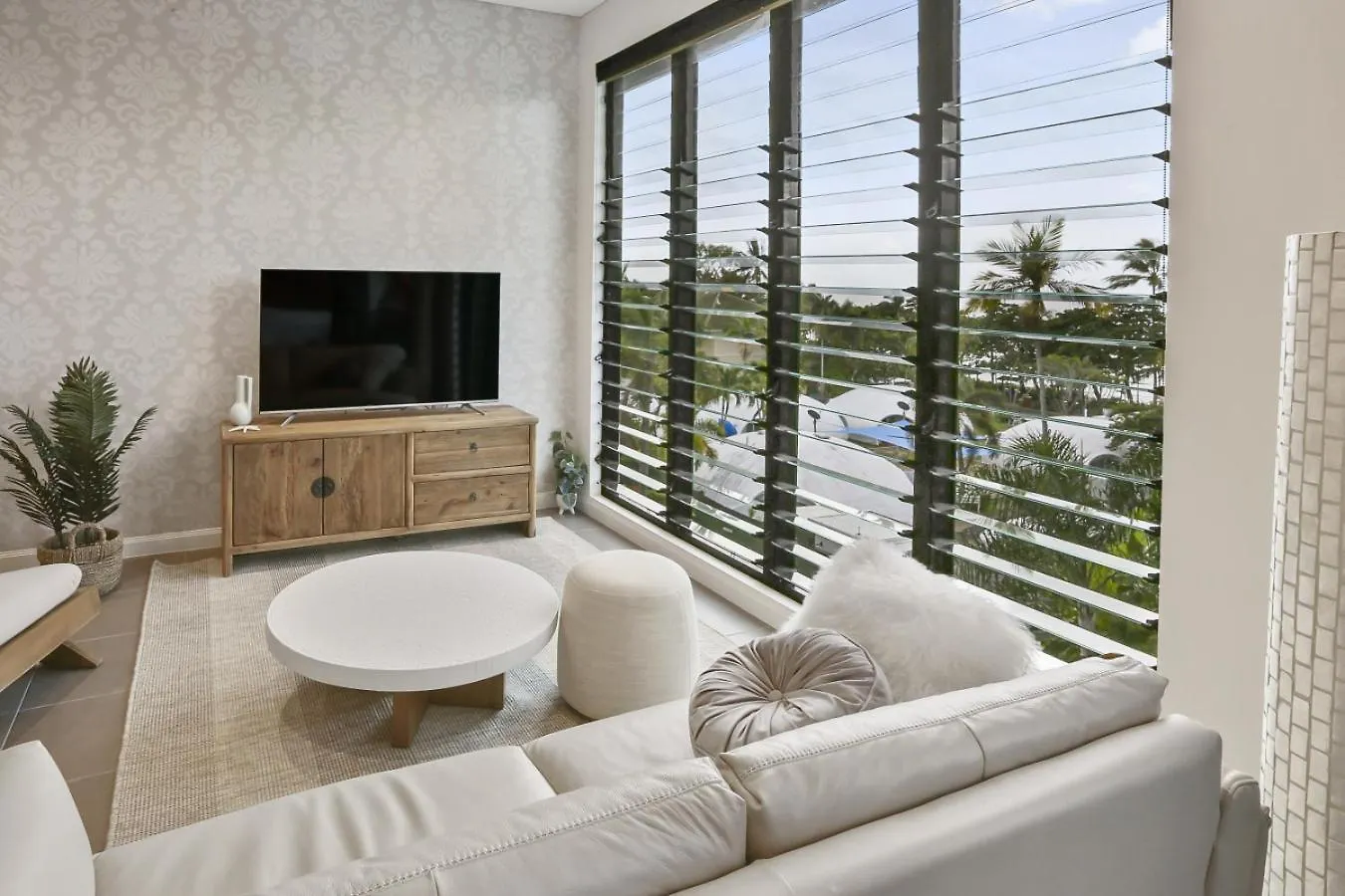 Ocean Horizons With Coral Sea Views Apartment Trinity Beach